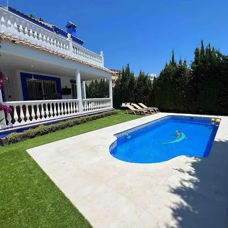Holiday home Con Piscina Privada, Parking Y Zona Bbq