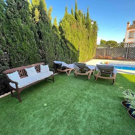 別荘 Con Piscina Privada, Parking Y Zona Bbq