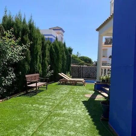 Con Piscina Privada, Parking Y Zona Bbq 別荘 *