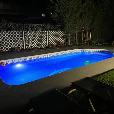 Con Piscina Privada, Parking Y Zona Bbq *